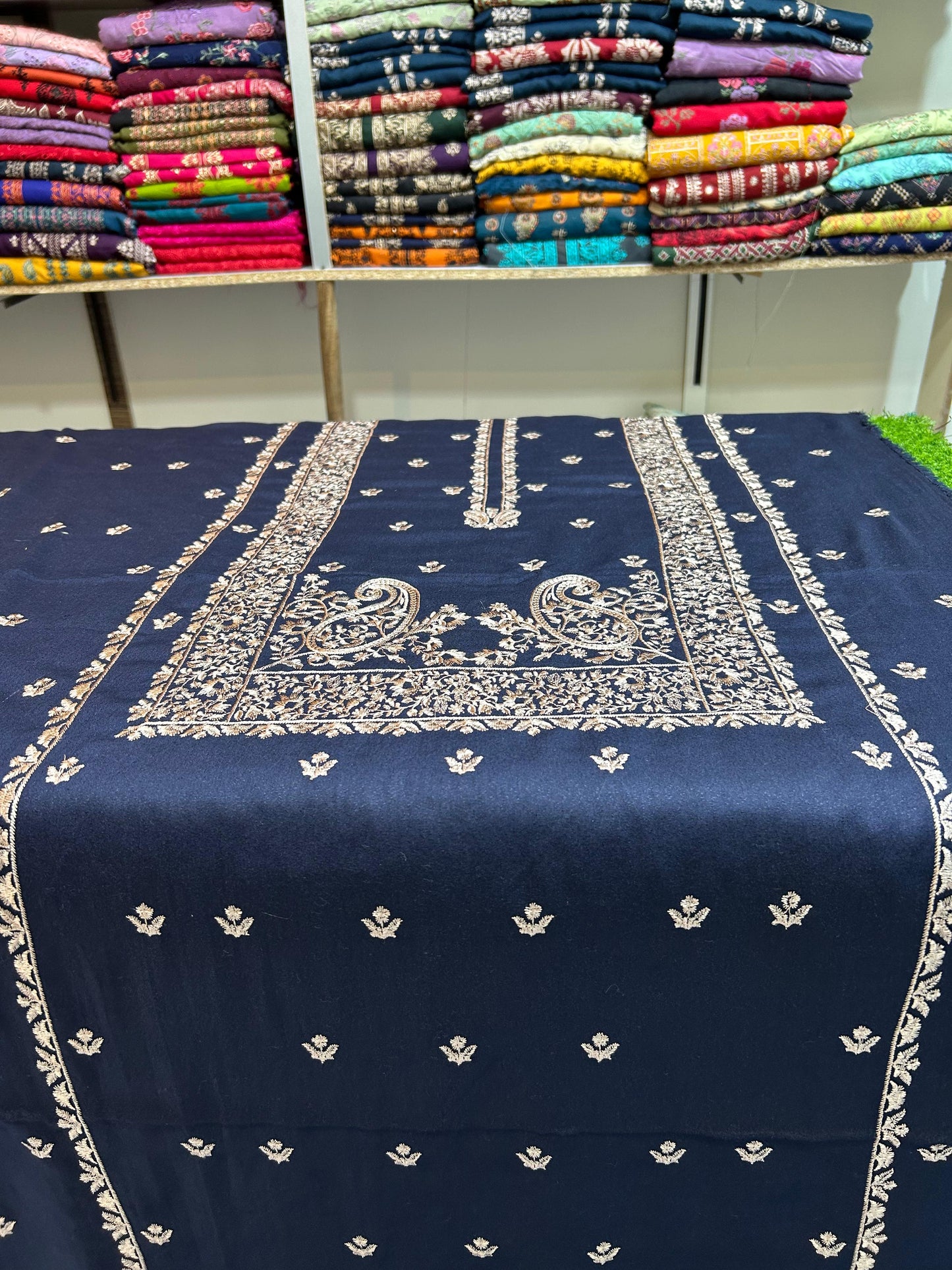 Bareeze winters karandi 2PC