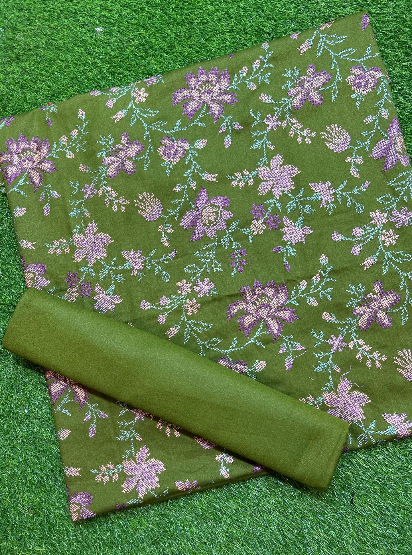 Bareeze winters karandi 2PC